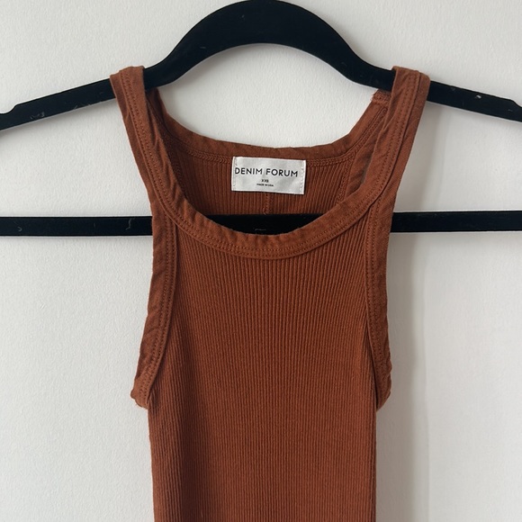 Aritzia Ribbed Tank - Picture 3 of 4